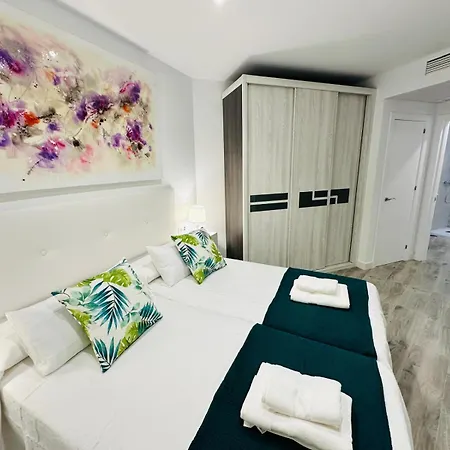 Апартаменты Marina Bay 1 *